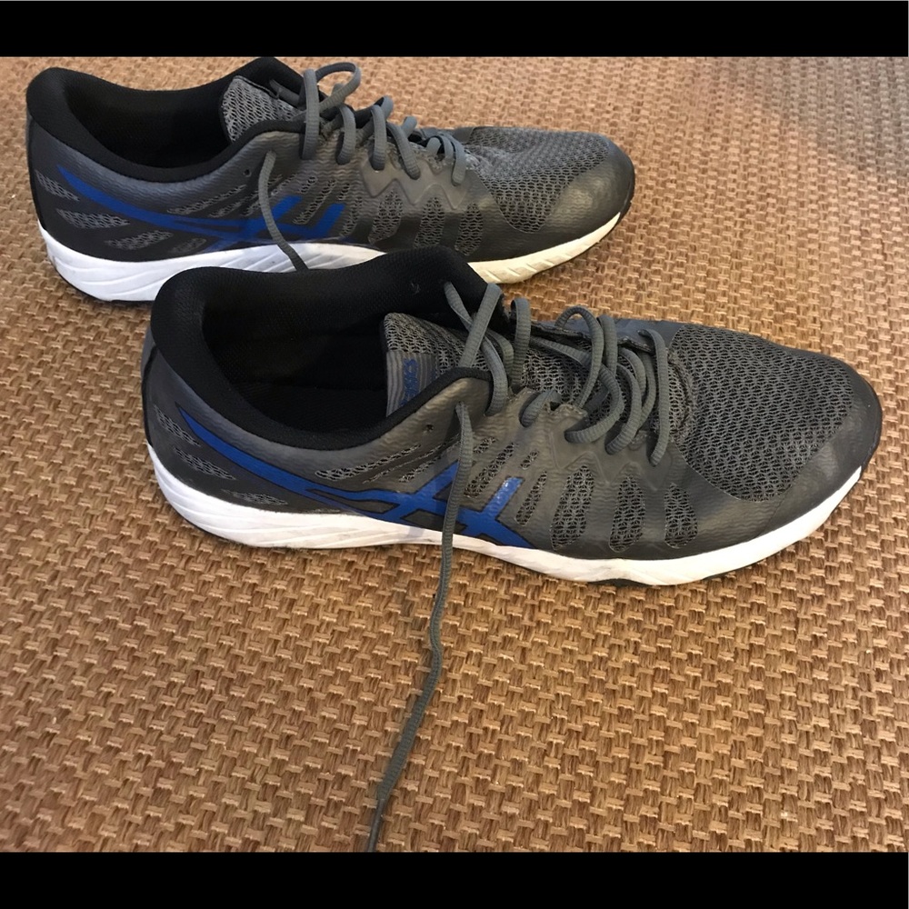 Men’s ASICS gel nitro fuse cross trainer shoes— 13